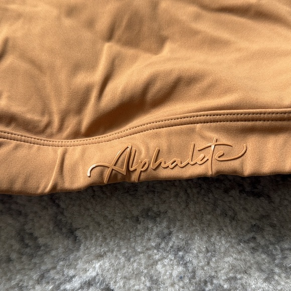 ALPHALETE Sports Bra - gold/mustard yellow - Picture 2 of 3